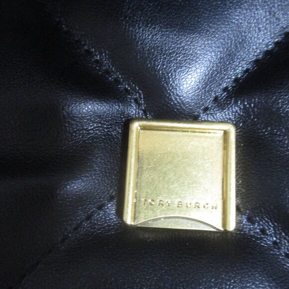 BLACK Butter Soft leather quilted chain handle logo purse KIRA - Picture 6 of 11